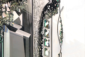Фрагмент витража крупным планом